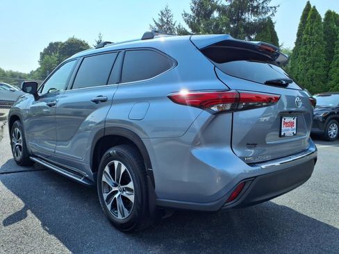 Used 2020 Toyota Highlander XLE image 4