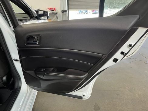 Used 2016 Acura ILX FWD image 15
