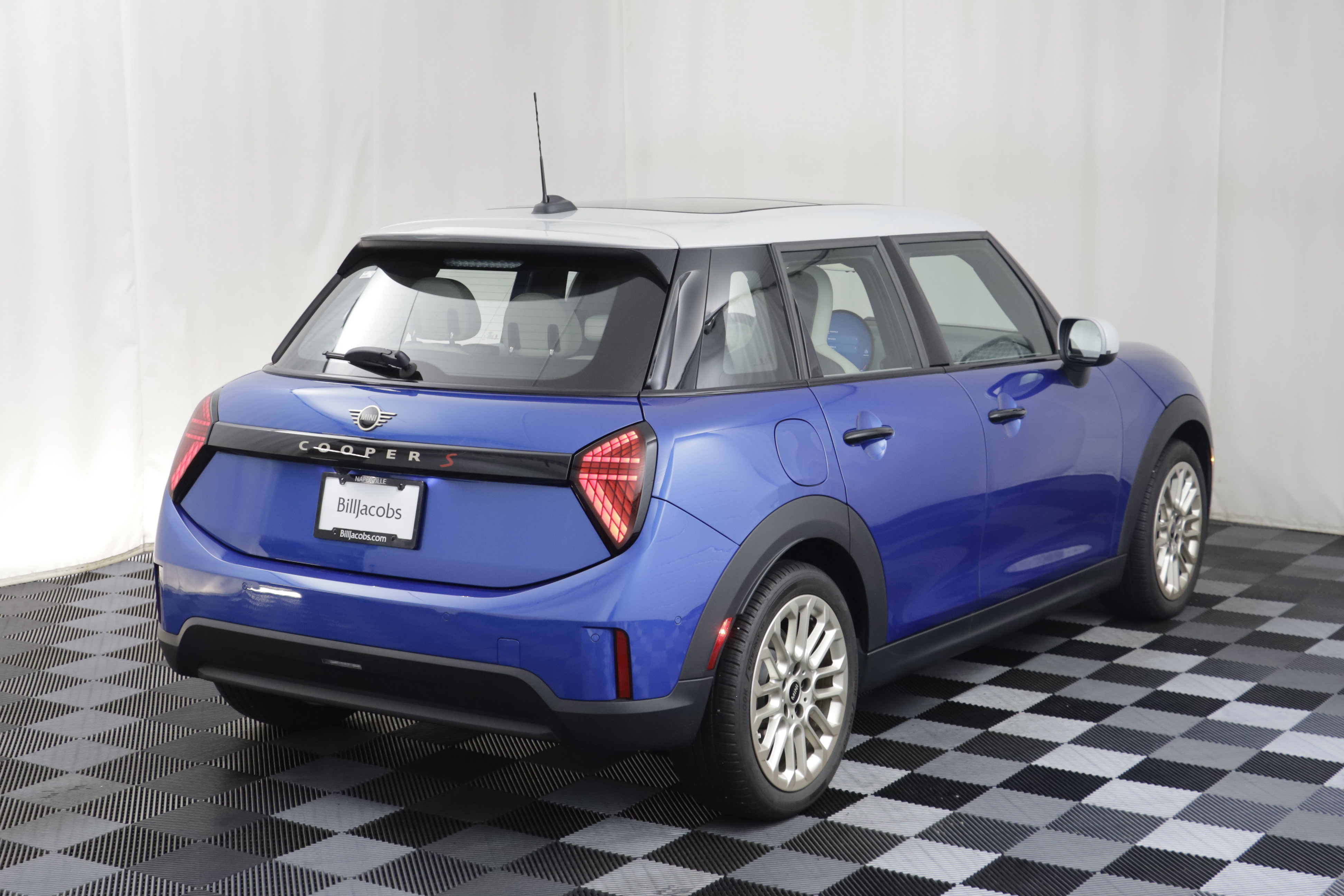 Certified 2025 MINI Cooper S FWD image 18
