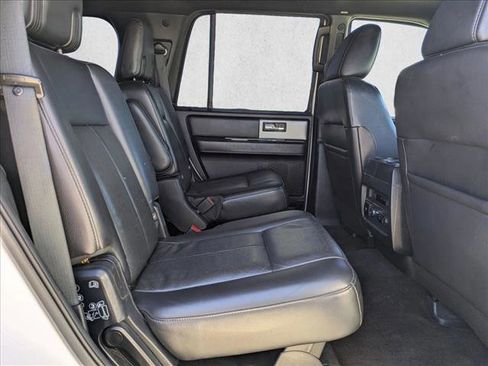 Used 2016 Ford Expedition XLT w/ Equipment Group 202A image 21