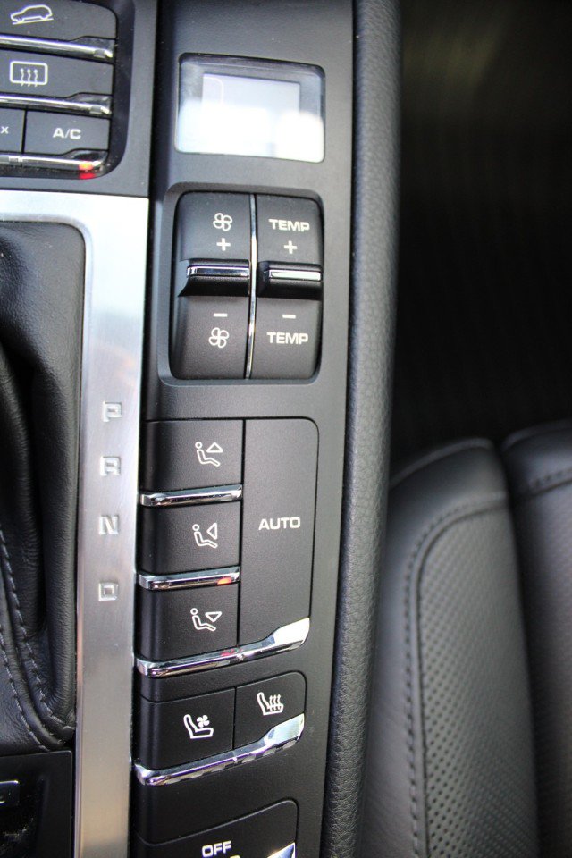 Used 2017 Porsche Macan S AWD/4WD image 40