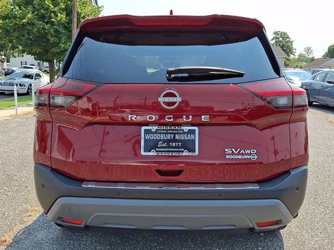 Used 2022 Nissan Rogue SV AWD/4WD image 5