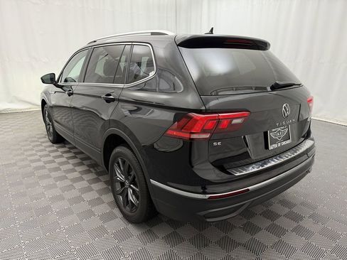 Used 2022 Volkswagen Tiguan SE image 5