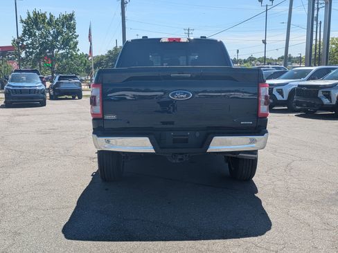 Used 2023 Ford F150 Lariat w/ Max Trailer Tow Package image 4