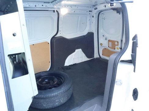 Used 2022 Ford Transit Connect XL image 5