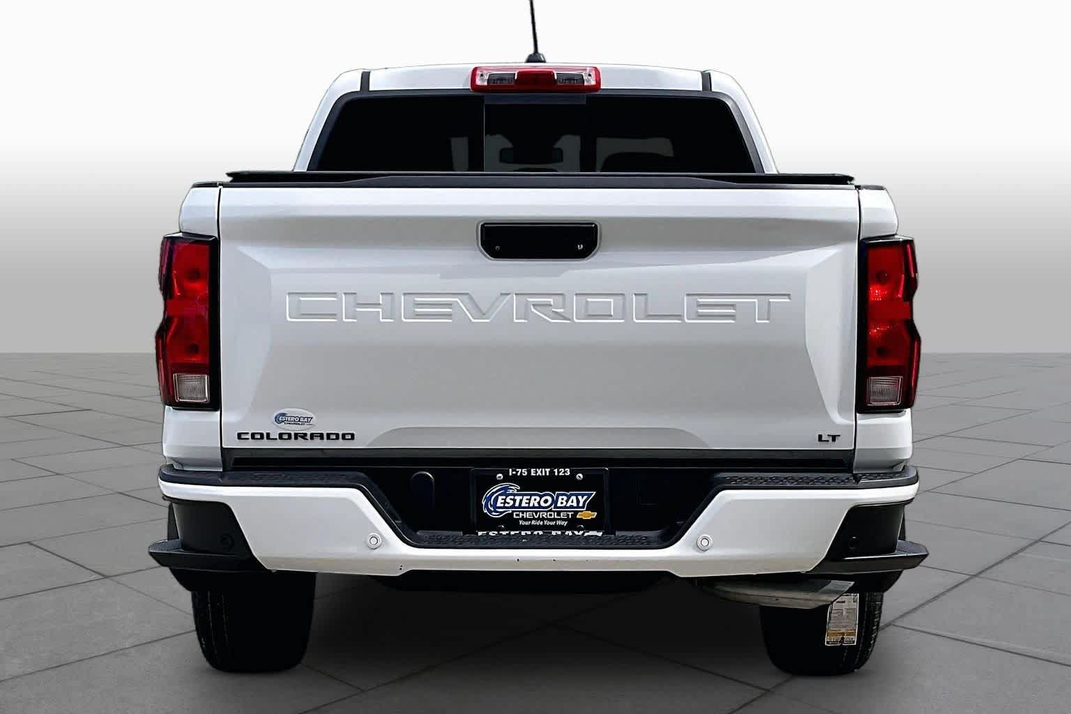 Used 2023 Chevrolet Colorado LT w/ LT Convenience Package II RWD image 5