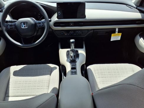 New 2026 Honda HR-V LX image 5