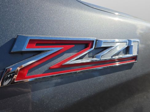 Used 2021 Chevrolet Silverado 1500 LT Trail Boss w/ Convenience Package II image 26