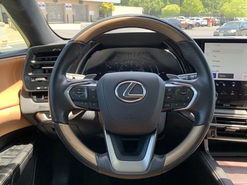 Used 2023 Lexus RX 350 Premium w/ Accessory Package AWD/4WD image 18