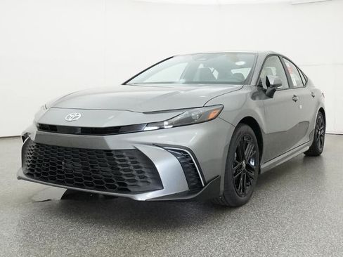 New 2026 Toyota Camry SE FWD image 32