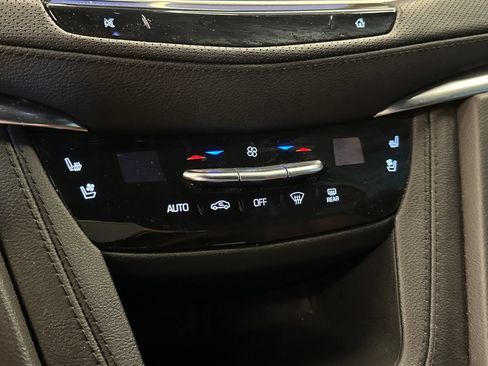 Used 2024 Cadillac XT5 Premium Luxury w/ Technology Package AWD/4WD image 14