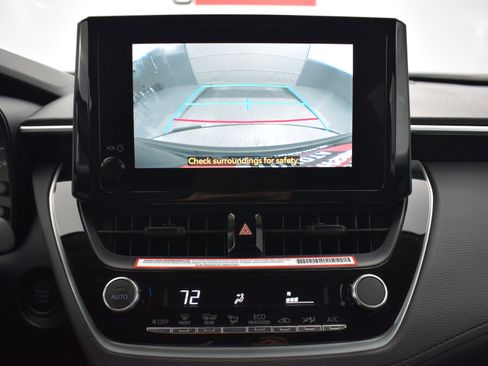 Used 2024 Toyota Corolla Cross LE image 16