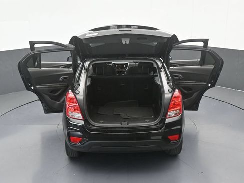 Used 2022 Chevrolet Trax LS w/ Tint and Cruise Package AWD/4WD image 51