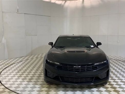 Used 2023 Chevrolet Camaro LT image 3