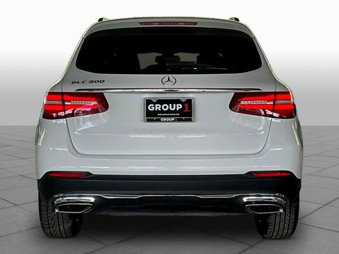 Used 2019 Mercedes-Benz GLC 300 image 4