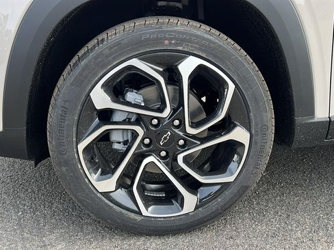 New 2026 Chevrolet Trax RS w/ Driver Confidence Package FWD image 10