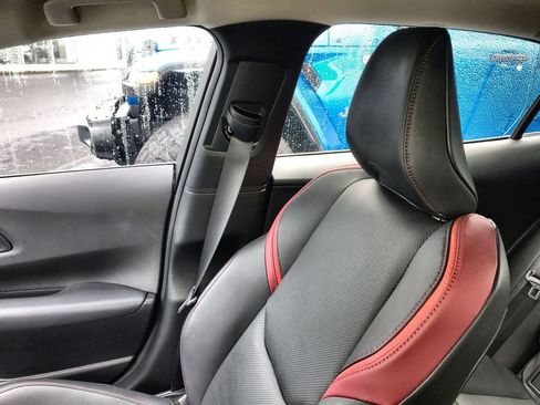 Used 2024 Toyota Prius Prime Premium w/ Advanced Technology Package image 23