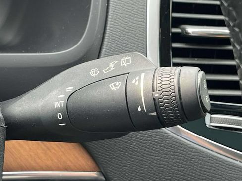 Certified 2023 Volvo XC90 B6 Plus AWD/4WD image 34