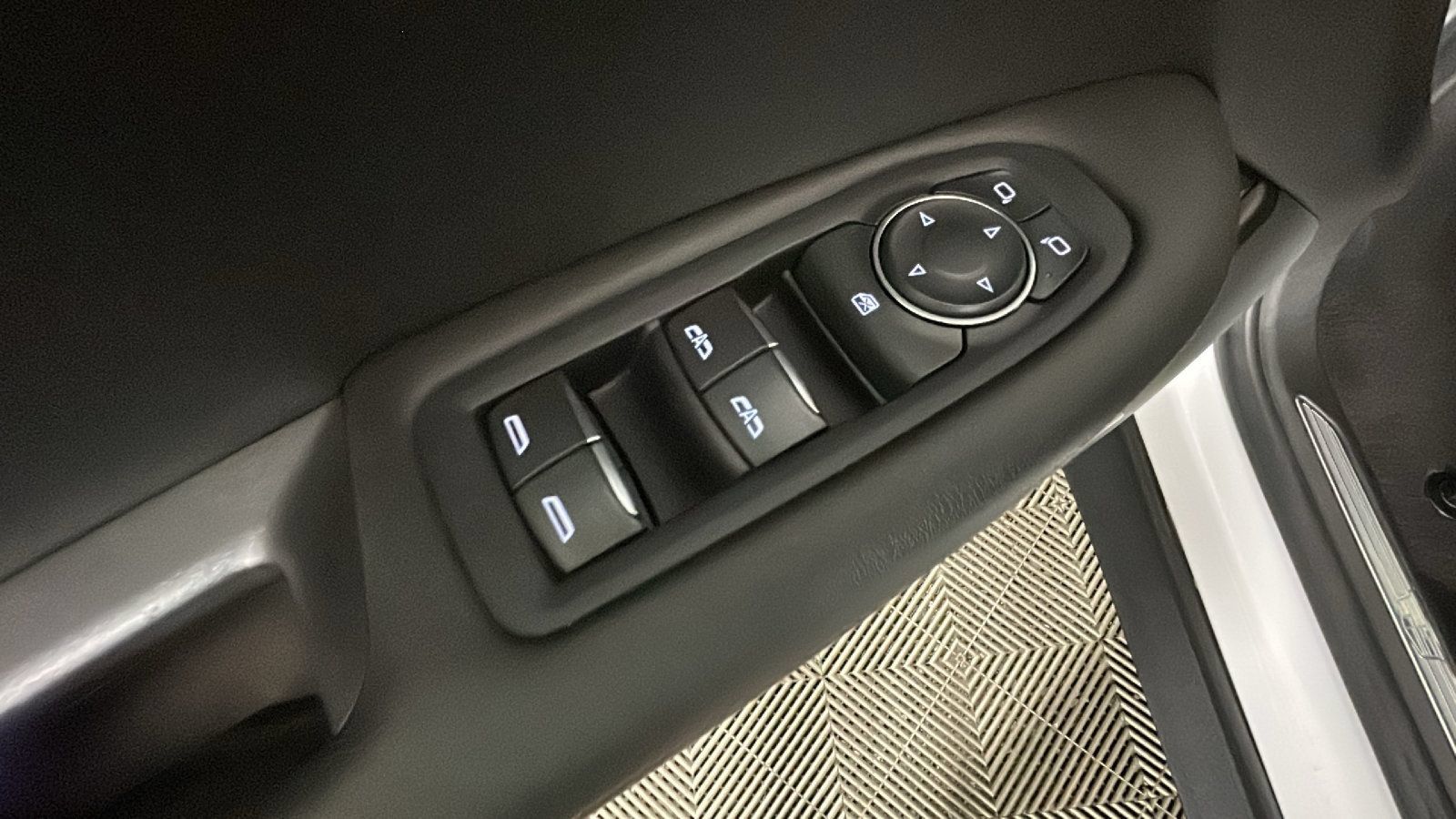 Used 2022 Cadillac XT5 Luxury AWD/4WD image 11
