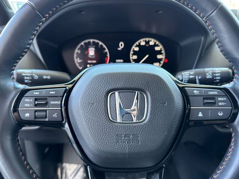 Certified 2025 Honda HR-V Sport image 11