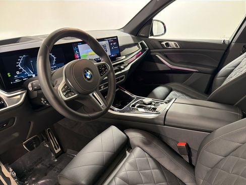 Used 2025 BMW X5 M60i w/ Climate Comfort Package image 10