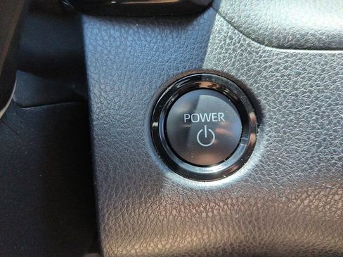 Certified 2025 Toyota Camry SE FWD image 21