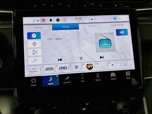 Used 2023 Jeep Grand Cherokee 4WD 4xe image 39