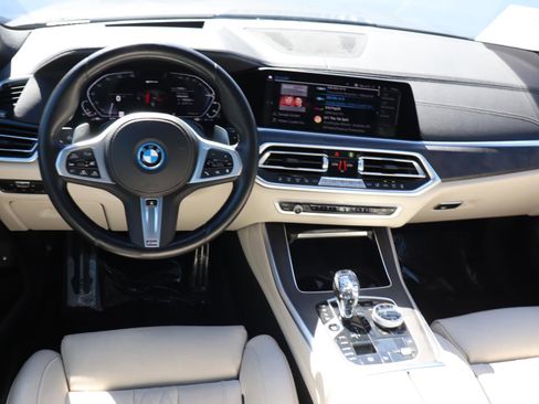 Certified 2023 BMW X5 xDrive45e w/ Executive Package image 9