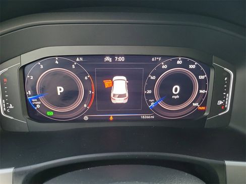 Used 2022 Volkswagen Atlas Cross Sport SE image 16