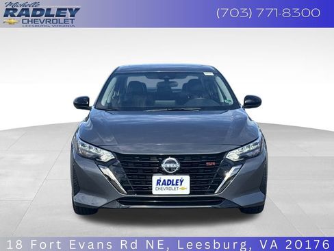 Used 2024 Nissan Sentra SR w/ SR Premium Package image 10