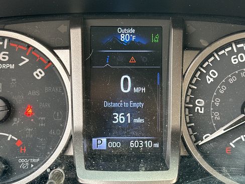 Certified 2022 Toyota Tacoma SR5 RWD image 3