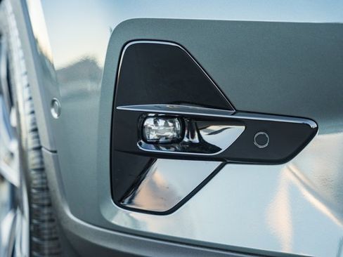 New 2026 Volvo XC40 B5 Ultra w/ Protection Package Premier image 14