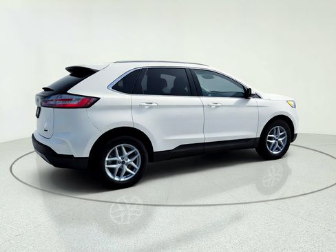 Used 2022 Ford Edge SEL w/ Convenience Package AWD/4WD image 8