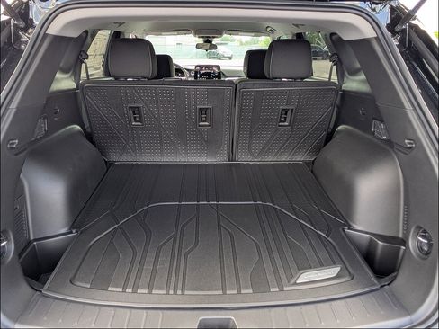 New 2026 Chevrolet Blazer LT w/ LPO, Floor Liner Package FWD image 14
