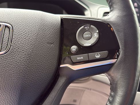 Used 2018 Honda Odyssey Elite image 28