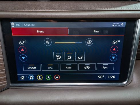 Used 2021 GMC Yukon Denali AWD/4WD image 21