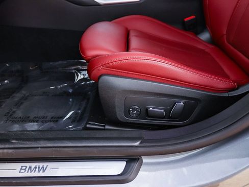 Certified 2025 BMW 330i Sedan RWD image 22