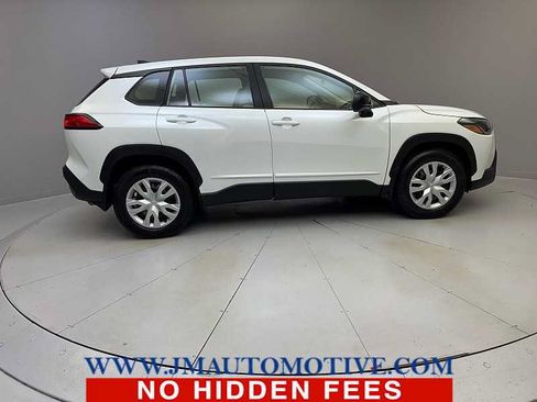 Used 2023 Toyota Corolla Cross L AWD/4WD image 6