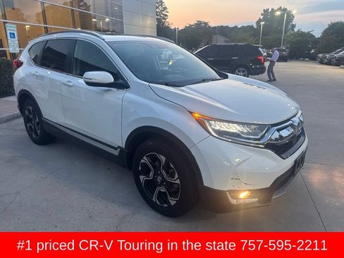 Used 2018 Honda CR-V Touring image 3