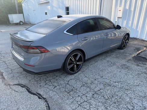 Used 2023 Honda Accord Sport image 5