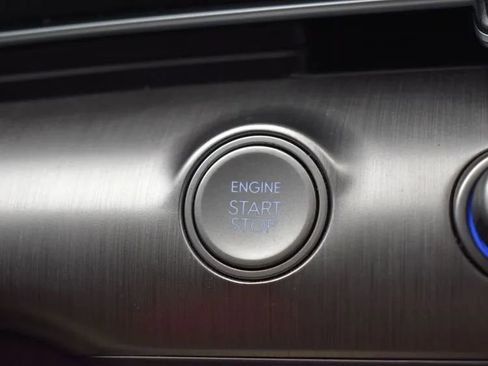 Used 2024 Hyundai Kona SEL image 30