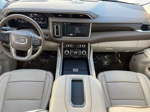 Used 2022 GMC Yukon Denali image 11