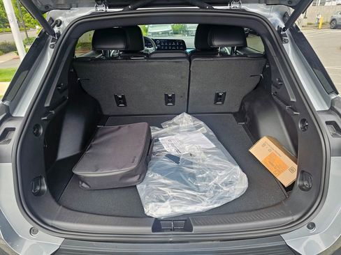 New 2026 Chevrolet Equinox EV LT AWD/4WD image 13