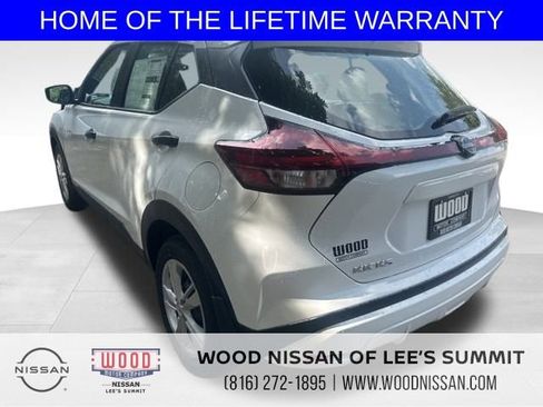 New 2025 Nissan Kicks Play S image 5