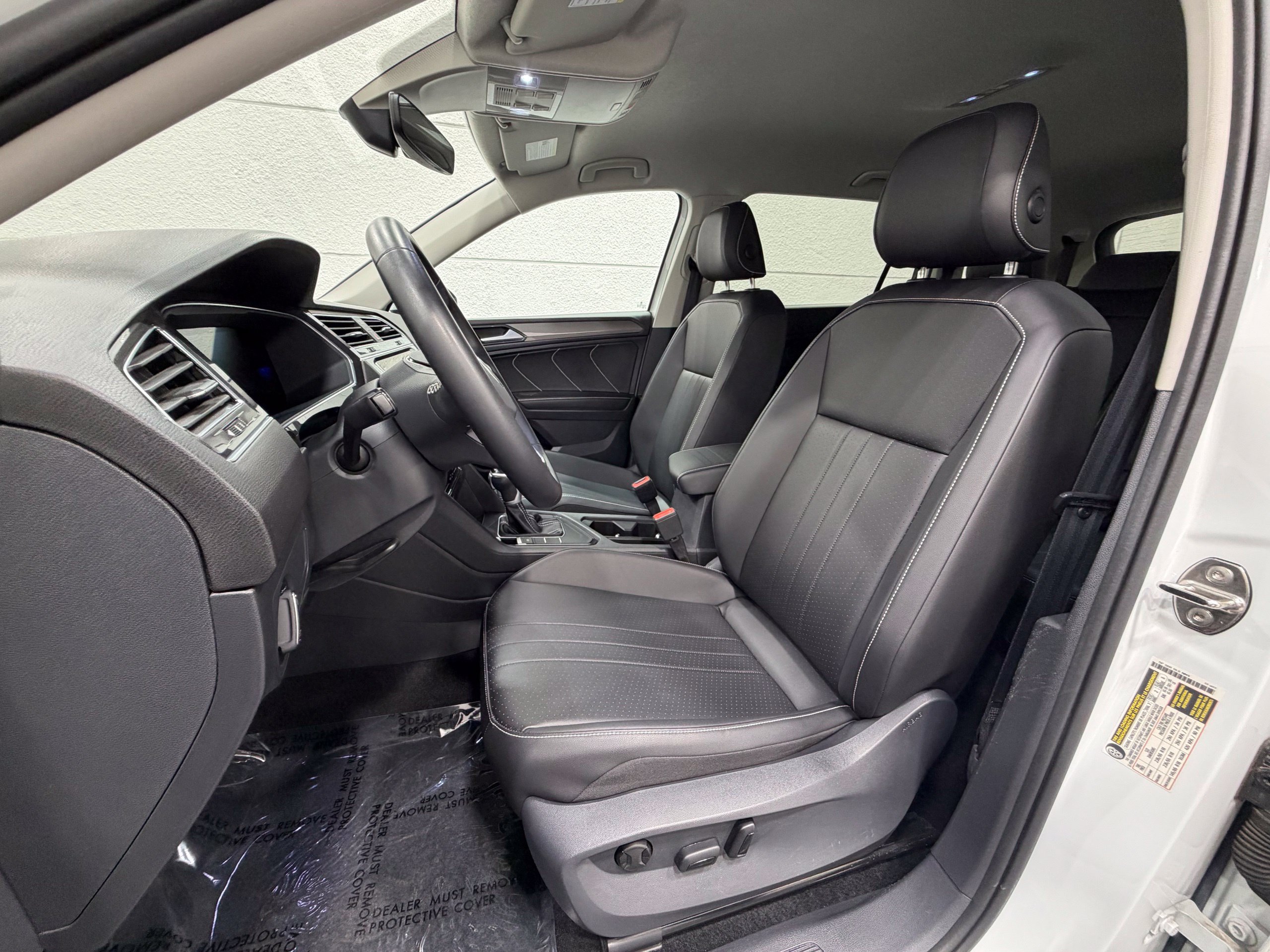 Used 2023 Volkswagen Tiguan SE FWD image 20