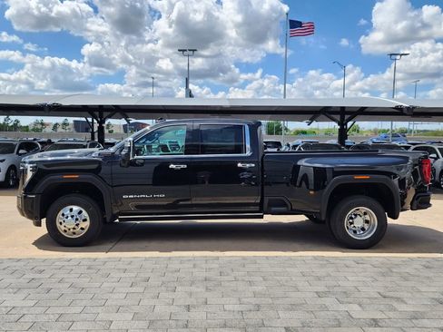 New 2026 GMC Sierra 3500 Denali Ultimate AWD/4WD image 6