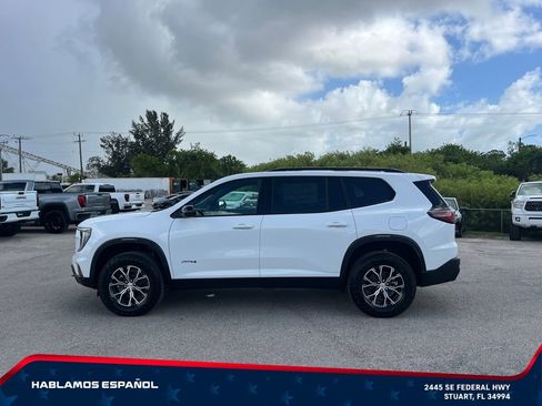 New 2026 GMC Acadia AT4 w/ Luxury Package AWD/4WD image 4