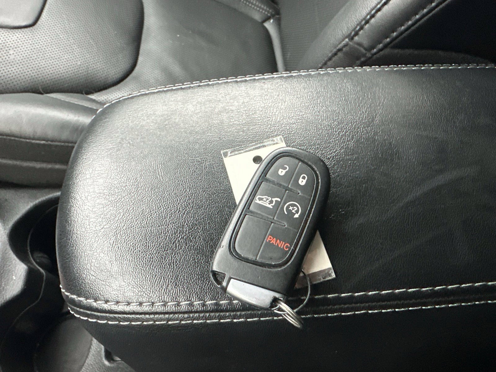 Used 2020 Jeep Cherokee Limited AWD/4WD image 5
