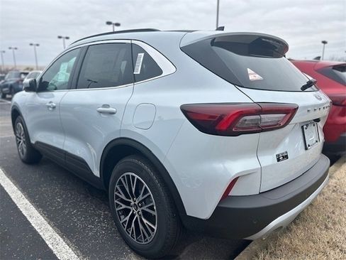 New 2025 Ford Escape SE image 7