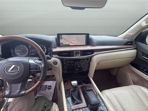 Used 2016 Lexus LX 570 4WD image 16